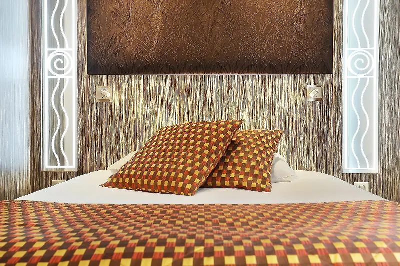 *** Hotel Hôtel du Home Moderne Paris France